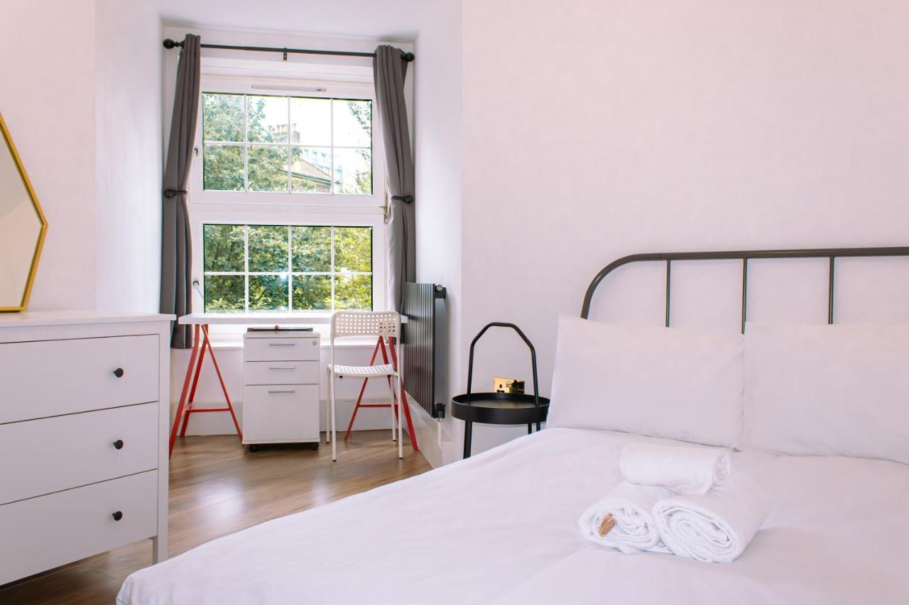 Nice 4 Bedroom Apartment Near City Centre 2-Min Walk To Metro !! Business & Family Friendly!! Лондон Экстерьер фото
